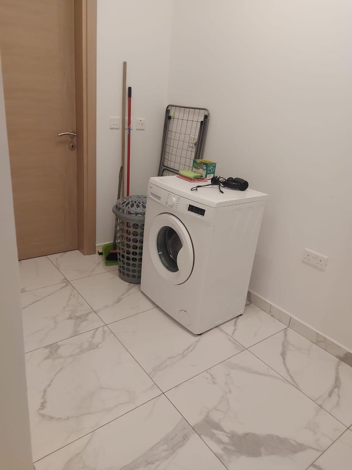 Central Apartment In Swieqi Is-Swieqi Exterior photo